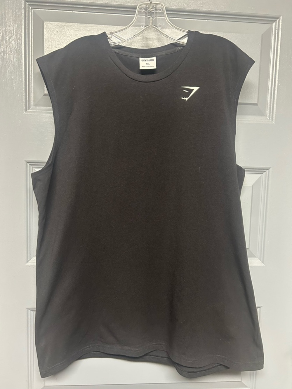 Gym shark men’s black cotton blend sleeveless t- shirt. Size XXL. EUC